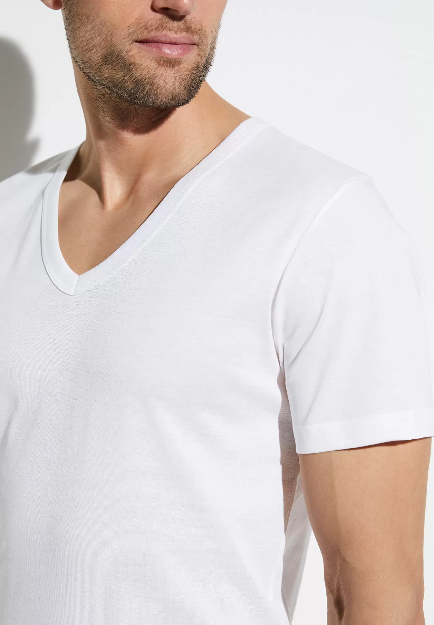 Business ClassT-Shirt à manches courtes col en V - white-Zimmerli Cheap